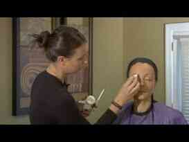 Cómo Usar el Maquillaje para Resaltar los Ojos