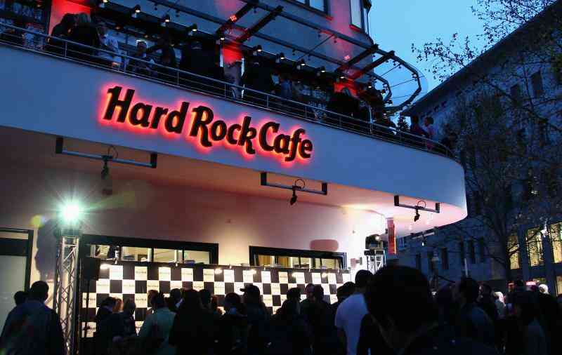 Cómo Comprar un Hard Rock Cafe de la Franquicia