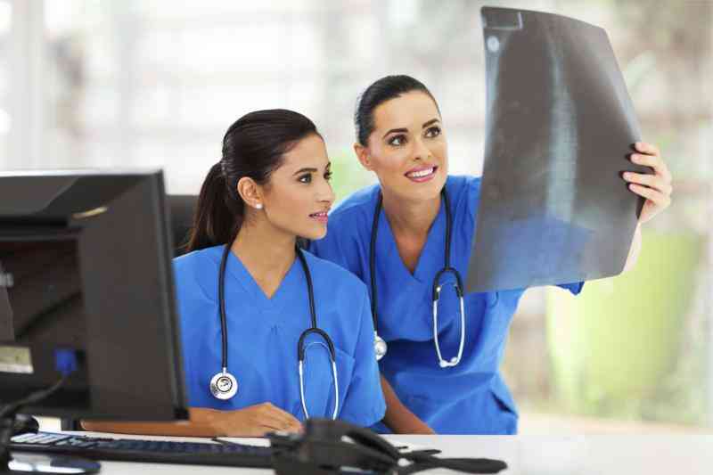 Que las Escuelas de medicina No Requieren el MCAT?