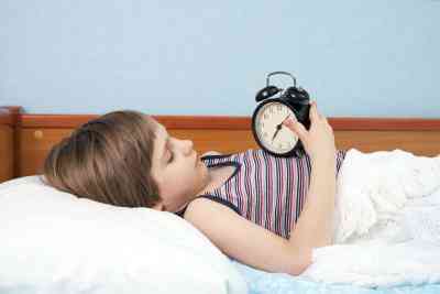 Cómo Enseñar a un Niño a Decir la Hora