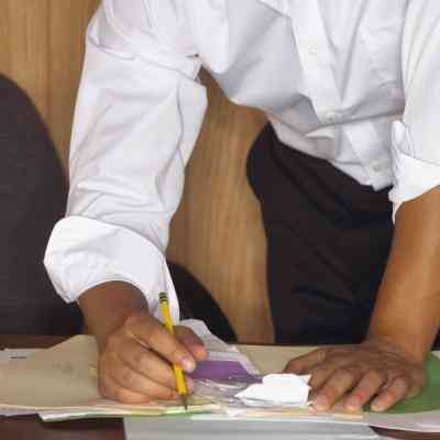 Cómo Escribir una Carta de interes para la Escuela