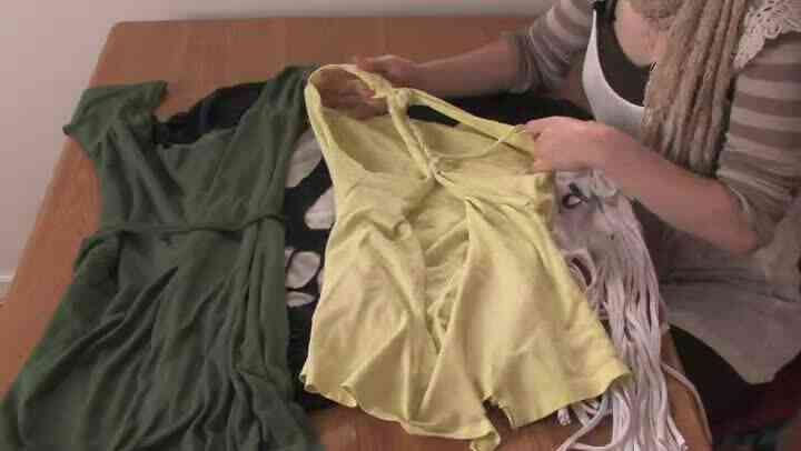 Cómo Cortar una Camiseta Demasiado Grande