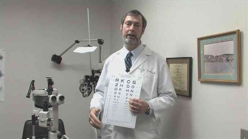 ¿Con qué Frecuencia los Conductores Mayores Necesitan un Examen de la vista?
