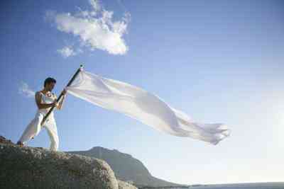 Cómo Estimar la Velocidad del Viento Mediante una Bandera