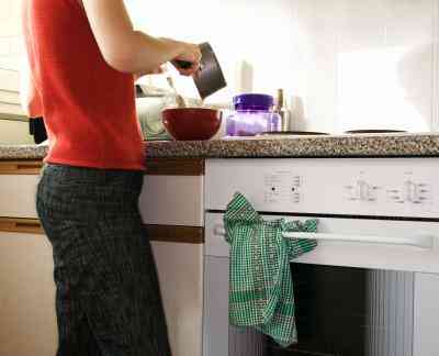Cómo Utilizar el Comienzo del Retraso en un Horno Kenmore