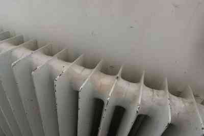 Cómo Sangrar un radiador de calefacción