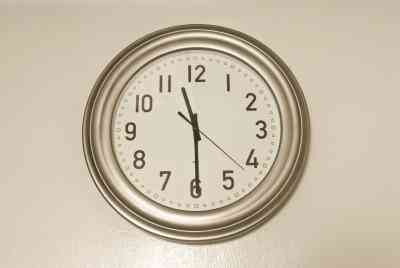 Cómo Montar un Reloj de Pared