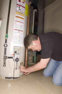 Cómo Limpiar la Ventilación en Calentadores de Agua de Gas