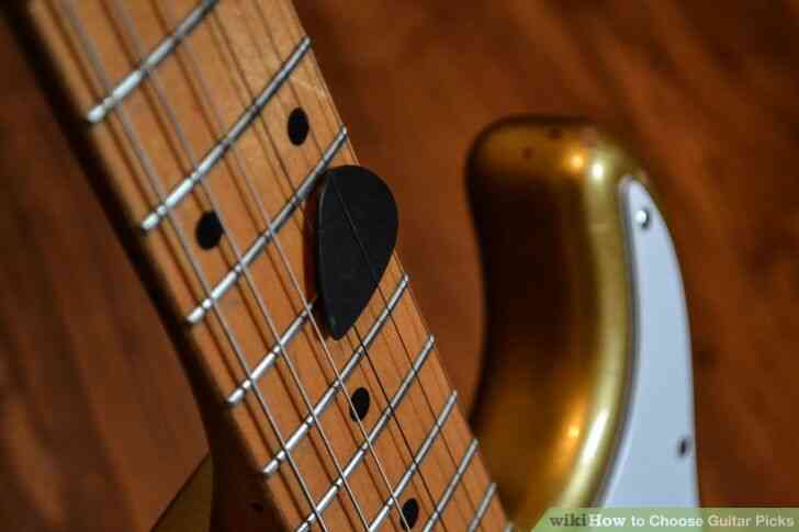 Imagen titulada Elegir púas de Guitarra de Paso 4Bullet4