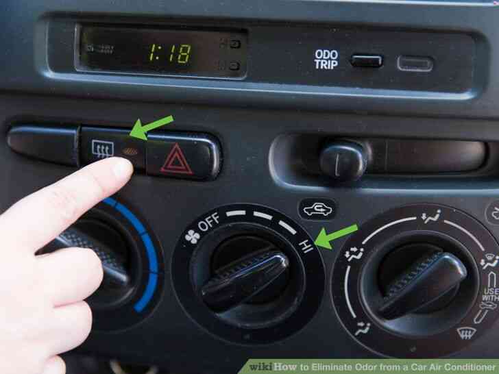 Imagen titulada Eliminar el Olor de un Coche de Aire Acondicionado a Paso 12