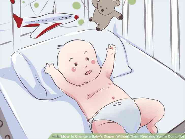 Imagen titulada Cambiar un Pañal del Bebé (Sin Ellos darse cuenta de que Te estás Haciendo) Paso 10