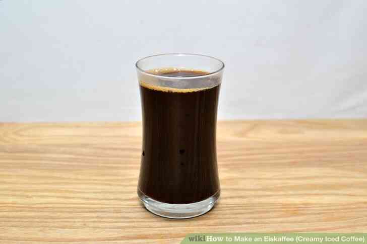 Imagen titulada Hacer un Eiskaffee (Cremoso Helado de Café) Paso 2