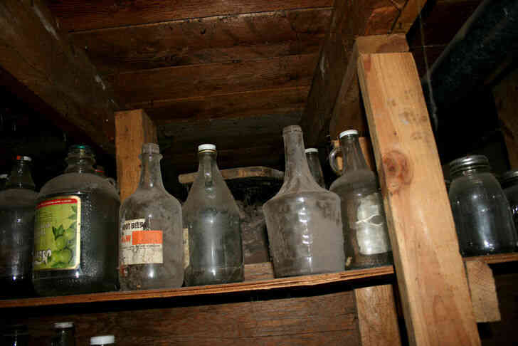 Imagen titulada Botellas en el sótano
