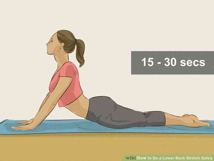 Imagen titulada Hacer una Baja de la Espalda Estiramiento de forma Segura a Paso 20
