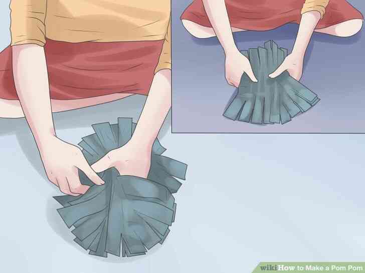 Imagen titulada Hacer un Pom Pom Paso 14