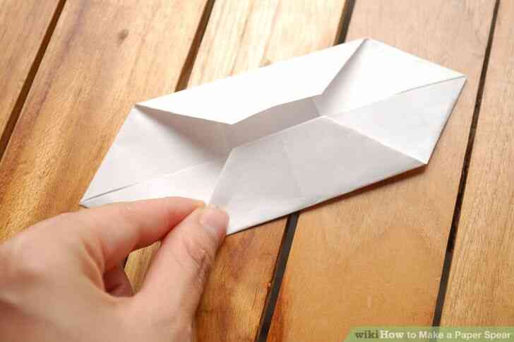 Imagen titulada Hacer un Papel Lanza Paso 8