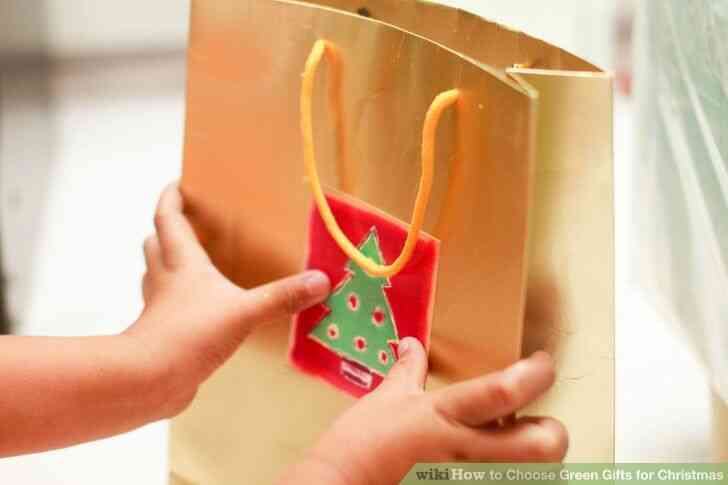 Imagen titulada Elegir Verde Regalos para Navidad Paso 4