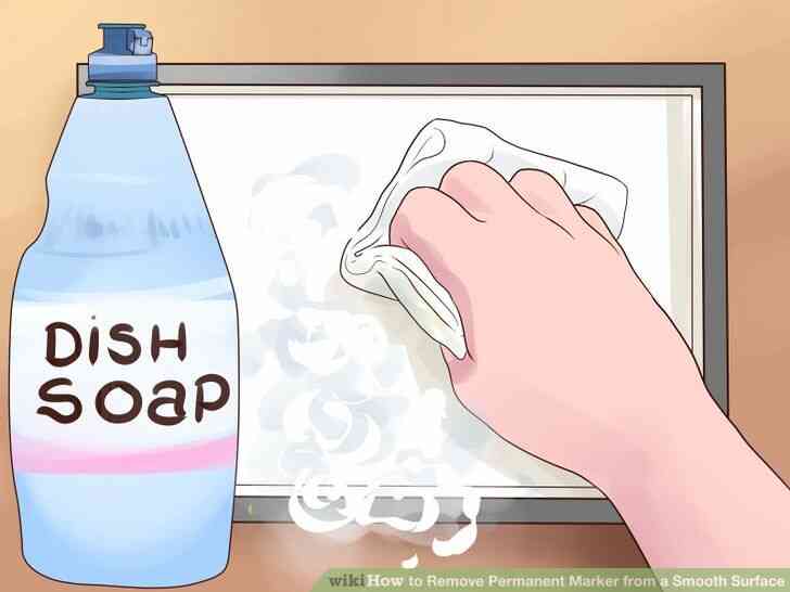 Cómo Quitar Marcador Permanente de la Superficie Lisa