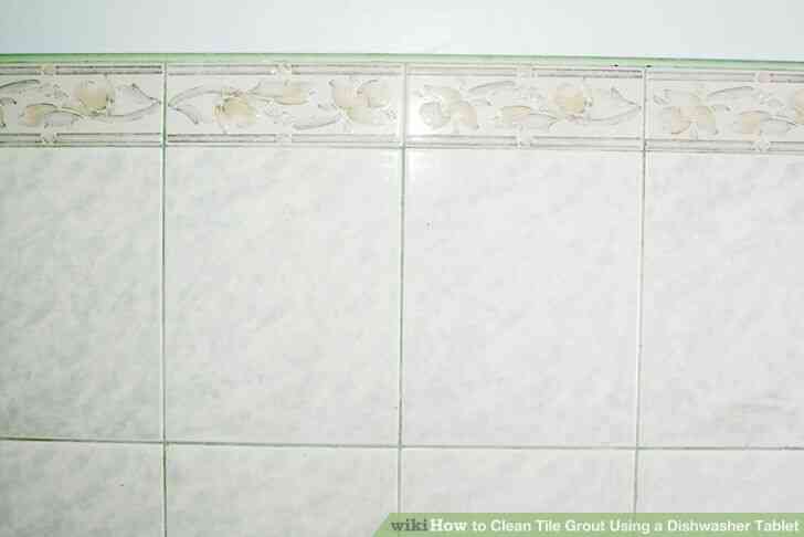 Imagen titulada Limpiar la Lechada del Azulejo Utilizando una pastilla de Lavavajillas Intro