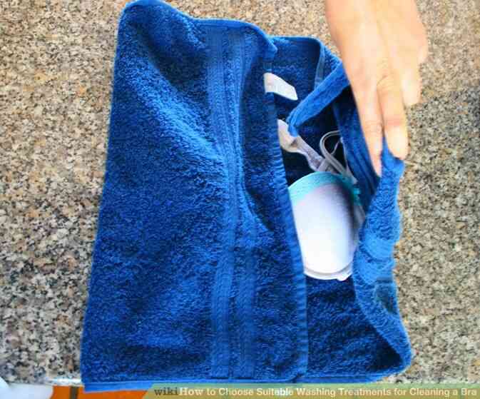 Imagen titulada Doblar una toalla en bra Paso 8