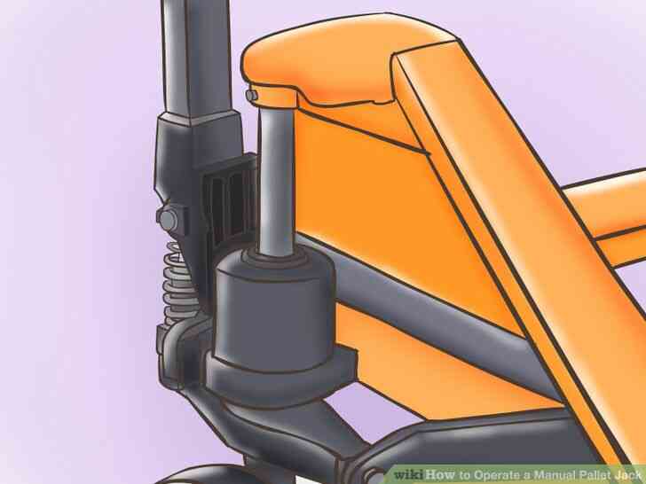 Imagen titulada Operar un Manual Pallet Jack el Paso 2